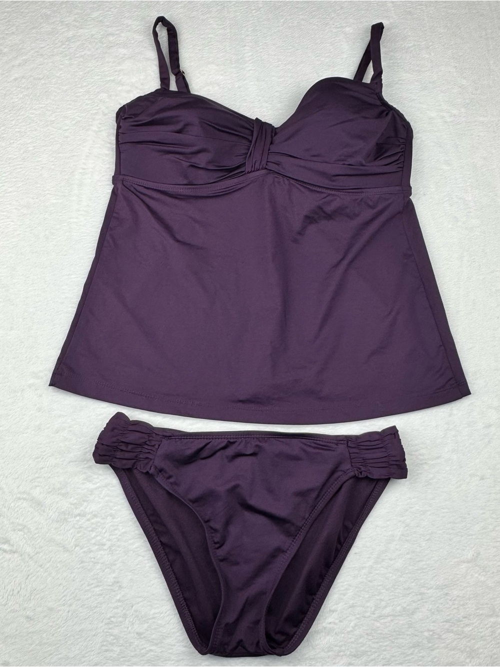 Bisou Bisou two-piece tankini swimsuit. Top is a size L, bottoms size M